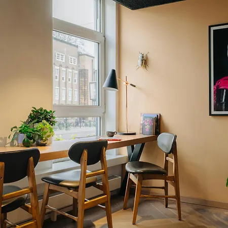 Hotel Leonardo Leidse Square 3*