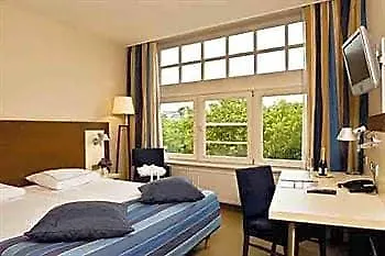 Leonardo Leidse Square Hotell