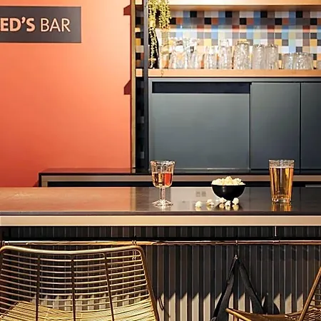 Leonardo Leidse Square 4* Amsterdam